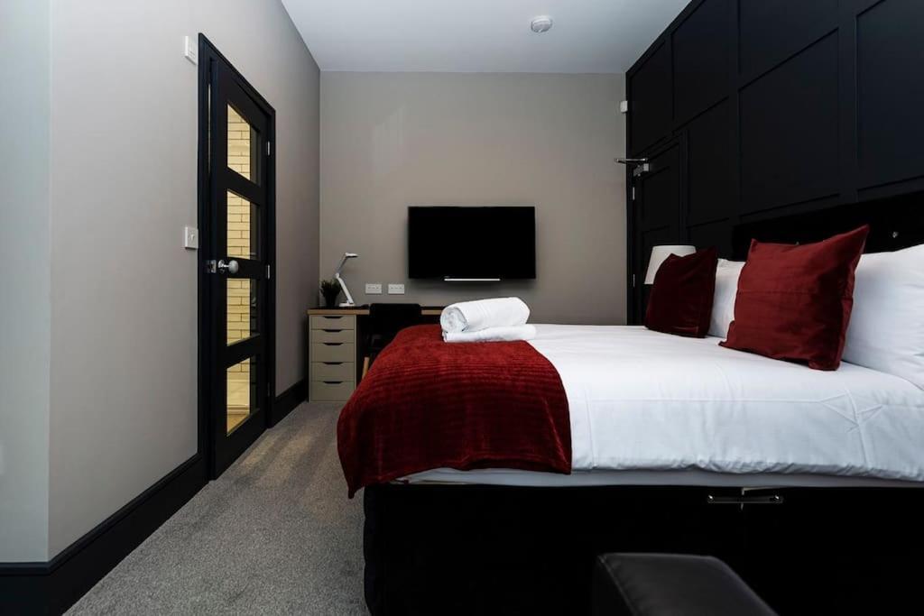 Bootique House - Luxury Group Accommodation In Wakefield Exterior photo