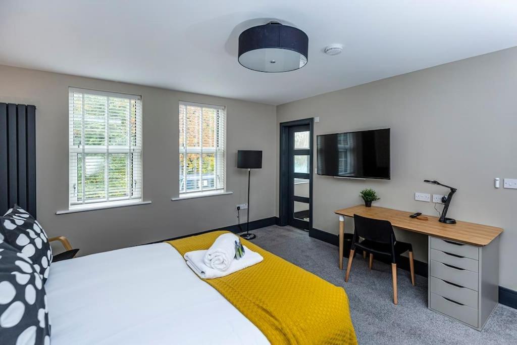 Bootique House - Luxury Group Accommodation In Wakefield Exterior photo